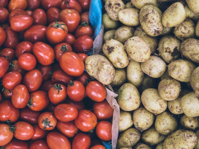 Tomatoes & Potatoes unsplash